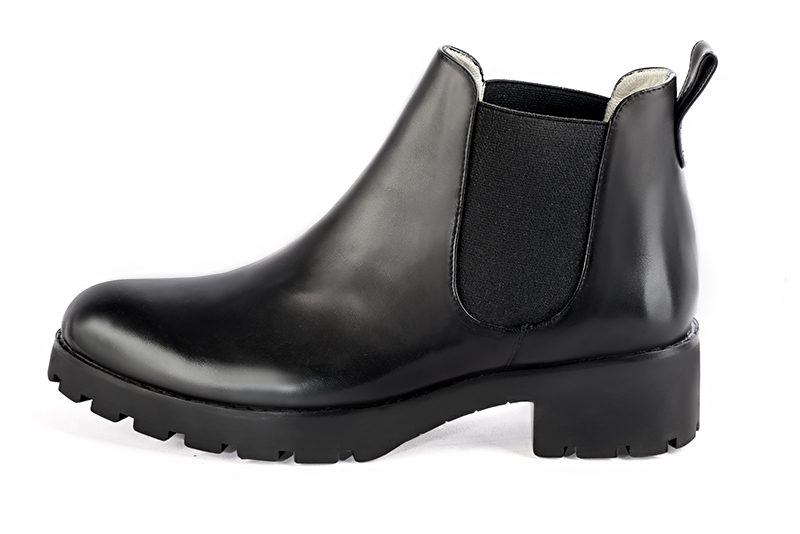 Satin black women's elegant sneakers. Round toe. Low rubber soles. Profile view - Florence KOOIJMAN